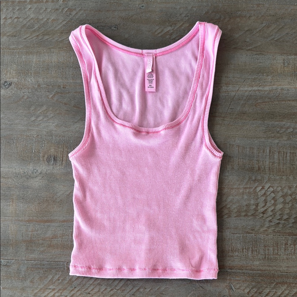 SKIMS Pink Fitted Sleeveless Tank Top